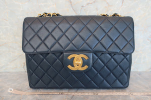 CHANEL Medium Matelasse single flap chain shoulder bag Lambskin Navy/Gold hadware Shoulder bag 700010107