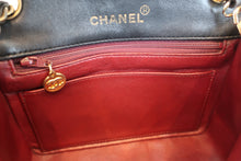 Load image into Gallery viewer, CHANEL Mini Matelasse single flap chain shoulder bag Lambskin Black/Gold hadware Shoulder bag 700100038

