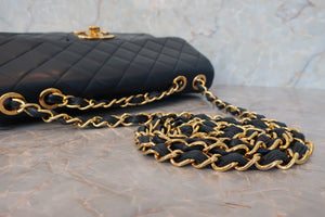 CHANEL Medium Matelasse single flap chain shoulder bag Lambskin Navy/Gold hadware Shoulder bag 700010107