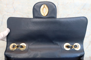 CHANEL Medium Matelasse single flap chain shoulder bag Lambskin Navy/Gold hadware Shoulder bag 700010107