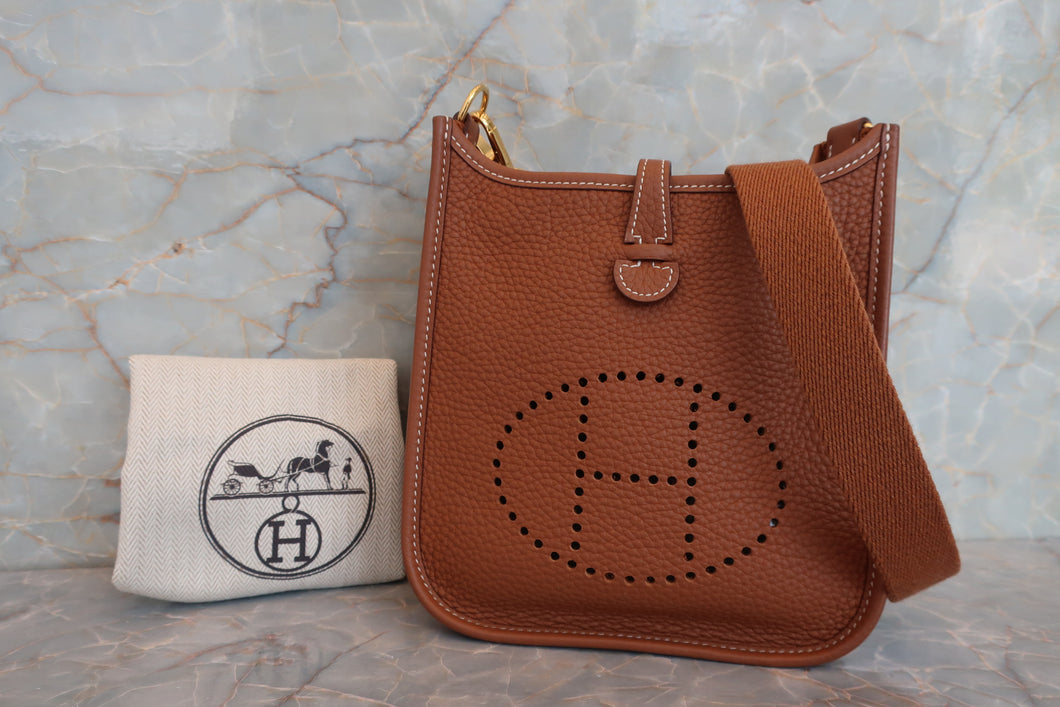 HERMES  EVELYNE TPM Clemence leather Gold Z刻印 Shoulder bag 700060246