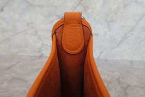 HERMES／エルメス ヴェスパＴＰＭ トリヨンクレマンス オレンジ □G刻印 ショルダーバッグ 700030039