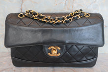 Load image into Gallery viewer, CHANEL Matelasse chain shoulder bag Lambskin Black/Gold hadware Shoulder bag 600080006
