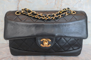 CHANEL Matelasse chain shoulder bag Lambskin Black/Gold hadware Shoulder bag 600080006