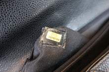 将图片加载到图库查看器，CHANEL/香奈儿 CF 梯形 手提包 荔枝皮 Black/Gold hadware(黑色/金色金属) 手提包 800060073
