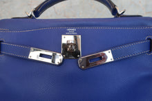 Load image into Gallery viewer, HERMES CANDY KERRY 28 Epsom leather Blue electric/Mykonos □O Engraving Shoulder bag 800040078
