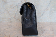 Load image into Gallery viewer, CHANEL Matelasse chain shoulder bag Lambskin Navy/Gold hadware Shoulder bag 700100042
