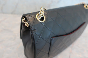CHANEL Matelasse double flap chain shoulder bag Lambskin Black/Gold hadware Shoulder bag 600060087