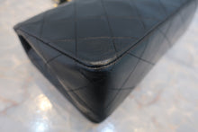 Load image into Gallery viewer, CHANEL Mini matelasse chain shoulder bag Lambskin Black/Gold hadware Shoulder bag 800030082
