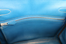 Load image into Gallery viewer, HERMES CANDY KERRY 28 Epsom leather Blue electric/Mykonos □O Engraving Shoulder bag 800040078
