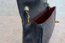 Load image into Gallery viewer, CHANEL Matelasse chain shoulder bag Lambskin Navy/Gold hadware Shoulder bag 700100042
