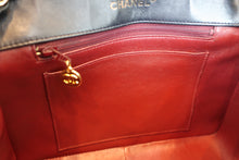 Load image into Gallery viewer, CHANEL Matelasse chain shoulder bag Lambskin Navy/Gold hadware Shoulder bag 700100042
