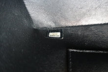 画像をギャラリービューアに読み込む, CHANEL/シャネル 復刻トート キャビアスキン ブラック/ゴールド金具 トートバッグ 800010183
