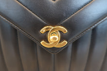 画像をギャラリービューアに読み込む, CHANEL/シャネル マドモアゼルチェーンショルダーバッグ ラムスキン ブラック/ゴールド金具 ショルダーバッグ 800030094
