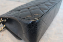 Load image into Gallery viewer, CHANEL Medium Matelasse double flap double chain shoulder bag Caviar skin Caviar skin Black/Gold hadware Shoulder bag 700120198
