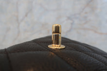 Load image into Gallery viewer, CHANEL Medium Matelasse double flap double chain shoulder bag Caviar skin Caviar skin Black/Gold hadware Shoulder bag 700120198
