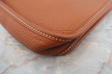 將圖片載入圖庫檢視器 HERMES／エルメス エブリンTPM トリヨンクレマンス ゴールド Y刻印 ショルダーバッグ 700060262
