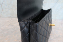 Load image into Gallery viewer, CHANEL Matelasse trapezoid hand bag Caviar skin Black/Gold hadware Hand bag 700100039

