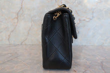 Load image into Gallery viewer, CHANEL Mini matelasse chain shoulder bag Lambskin Black/Gold hadware Shoulder bag 600090039
