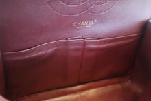 Load image into Gallery viewer, CHANEL Medium Matelasse double flap double chain shoulder bag Caviar skin Caviar skin Black/Gold hadware Shoulder bag 700120198
