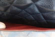 Load image into Gallery viewer, CHANEL Medium Matelasse double flap double chain shoulder bag Caviar skin Caviar skin Black/Gold hadware Shoulder bag 700120198
