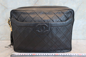 CHANEL Matelasse fringe chain shoulder bag Lambskin Black/Gold hadware Shoulder bag 700100054