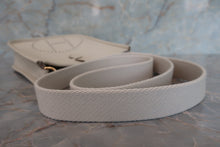 将图片加载到图库查看器，HERMES  EVELYNE TPM Clemence leather Beton B刻印 Shoulder bag 700060257
