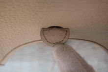 将图片加载到图库查看器，HERMES  EVELYNE TPM Clemence leather Beton B刻印 Shoulder bag 700060257
