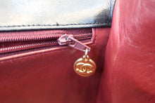 Load image into Gallery viewer, CHANEL Matelasse single flap chain shoulder bag Lambskin Black/Gold hadware Shoulder bag 600060137
