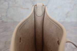 HERMES  EVELYNE TPM Clemence leather Beton B刻印 Shoulder bag 700060257
