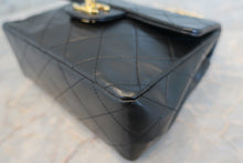 Load image into Gallery viewer, CHANEL Mini Matelasse single flap chain shoulder bag Lambskin Black/Gold hadware Shoulder bag 700100064
