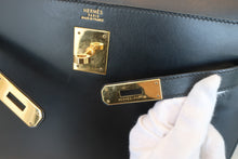 画像をギャラリービューアに読み込む, HERMES／エルメス ケリー32 ボックスカーフ ブラック 〇X刻印 ショルダーバッグ 700070202

