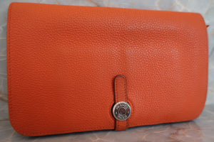 HERMES／エルメス ドゴンGM トゴ オレンジ □I刻印 財布 700020126