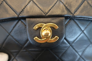 CHANEL Mini Matelasse single flap chain shoulder bag Lambskin Black/Gold hadware Shoulder bag 700100064