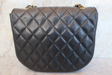 Load image into Gallery viewer, CHANEL Big CC mark chain shoulder bag Lambskin Black/Gold hadware Shoulder bag 600090045
