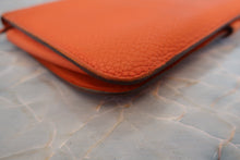 画像をギャラリービューアに読み込む, HERMES／エルメス ドゴンGM トゴ オレンジ □I刻印 財布 700020126
