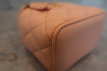 Load image into Gallery viewer, CHANEL Mini matelasse chain shoulder bag Lambskin Pink/Gold hadware Shoulder bag 700120141
