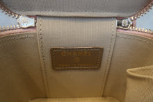 Load image into Gallery viewer, CHANEL Mini matelasse chain shoulder bag Lambskin Pink/Gold hadware Shoulder bag 700120141
