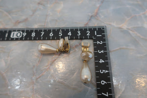 CHANEL Pearl earring Gold plate Gold Earring 600090060