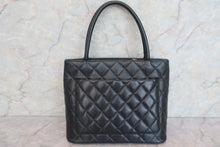 Load image into Gallery viewer, CHANEL Medallion Tote Caviar skin Black/Silver hadware Tote bag 600070155
