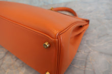 将图片加载到图库查看器，HERMES KELLY 32 Gulliver leather Orange 〇W刻印 Shoulder bag 800040080

