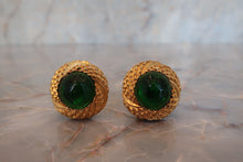 Load image into Gallery viewer, CHANEL Round earring Gold plate Gold Earring 600090058
