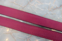 Load image into Gallery viewer, HERMES CONSTANCE3 24 Evercolor leather Rose purple C Engraving Shoulder bag 700050095
