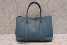 将图片加载到图库查看器，HERMES  GARDEN PARTY PM Negonda leather Blue tempete □O刻印 Tote bag 600120050
