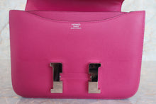 Load image into Gallery viewer, HERMES CONSTANCE3 24 Evercolor leather Rose purple C Engraving Shoulder bag 700050095

