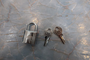 HERMES／エルメス ピコタンロックＰＭ トリヨンクレマンス ブルーイズミール □Q刻印 ハンドバッグ 700070234