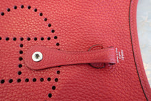 將圖片載入圖庫檢視器 HERMES／エルメス エブリンTPM トリヨンクレマンス ルージュカザック T刻印 ショルダーバッグ 700100032
