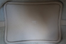 画像をギャラリービューアに読み込む, HERMES／エルメス ピコタンロックタッチPM トリヨンクレマンス/ヴォースイフト クレ T刻印 ハンドバッグ 800010194
