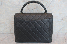 Load image into Gallery viewer, CHANEL Matelasse trapezoid hand bag Caviar skin Black/Gold hadware Hand bag 600050057
