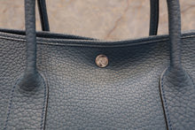 将图片加载到图库查看器，HERMES  GARDEN PARTY PM Negonda leather Blue tempete □O刻印 Tote bag 600120050
